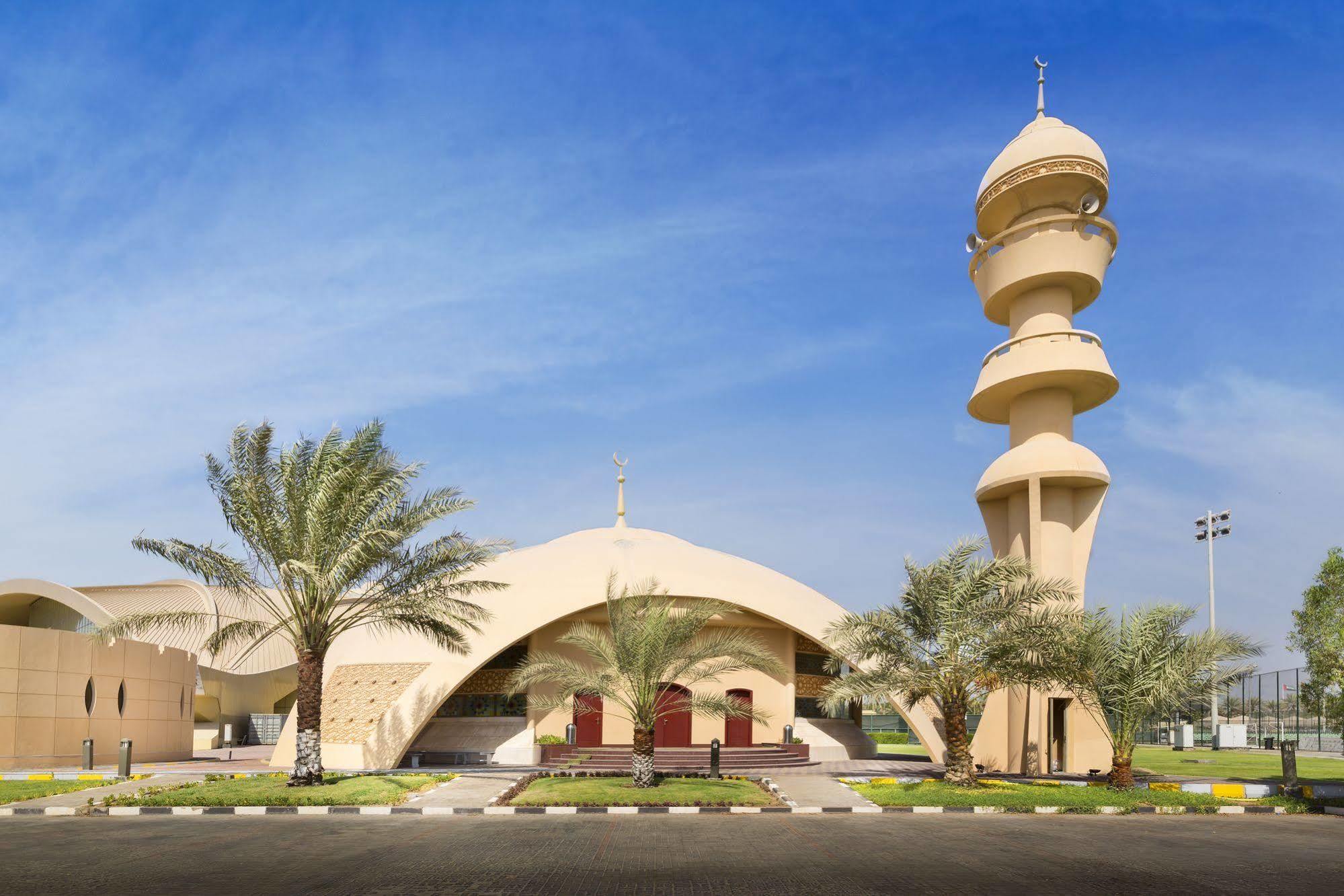 Hotel Officers Club & 5*