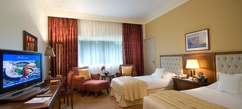 Officers Club & Hotel